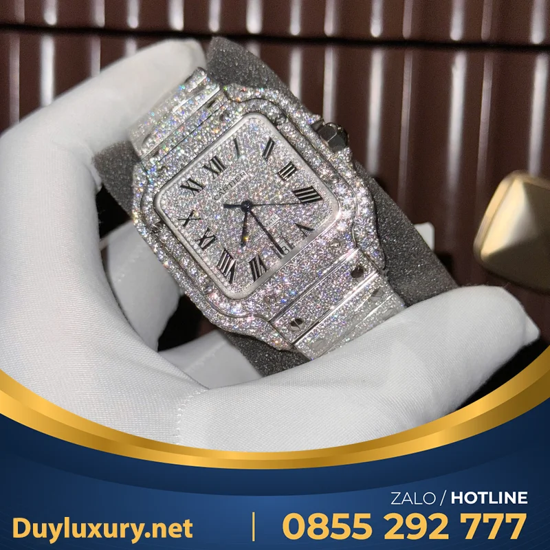 Đồng Hồ Cartier Santos Cọc Số Ả Rập Chế Tác Đính Full Kim Cương Moissanite Hong Kong 39.8mm