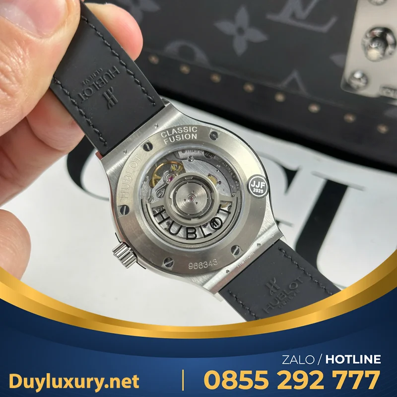 Đồng Hồ Hublot Classic Fusion Titanium Black Replica 1:1 Nhà Máy JJF 38mm
