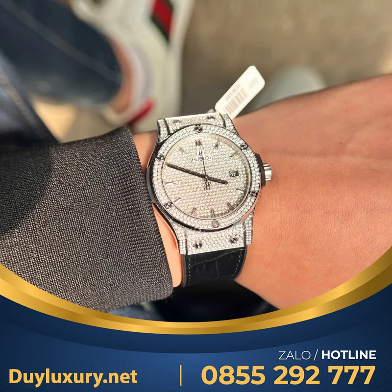 Đồng Hồ Hublot Độ Full Kim Cương Moissanite Màu Đen Chế Tác Hong Kong 42Mm