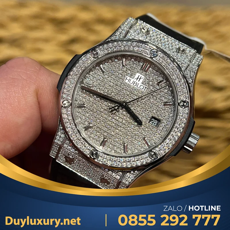 Đồng Hồ Hublot Độ Full Kim Cương Moissanite Màu Đen Chế Tác Hong Kong 42Mm