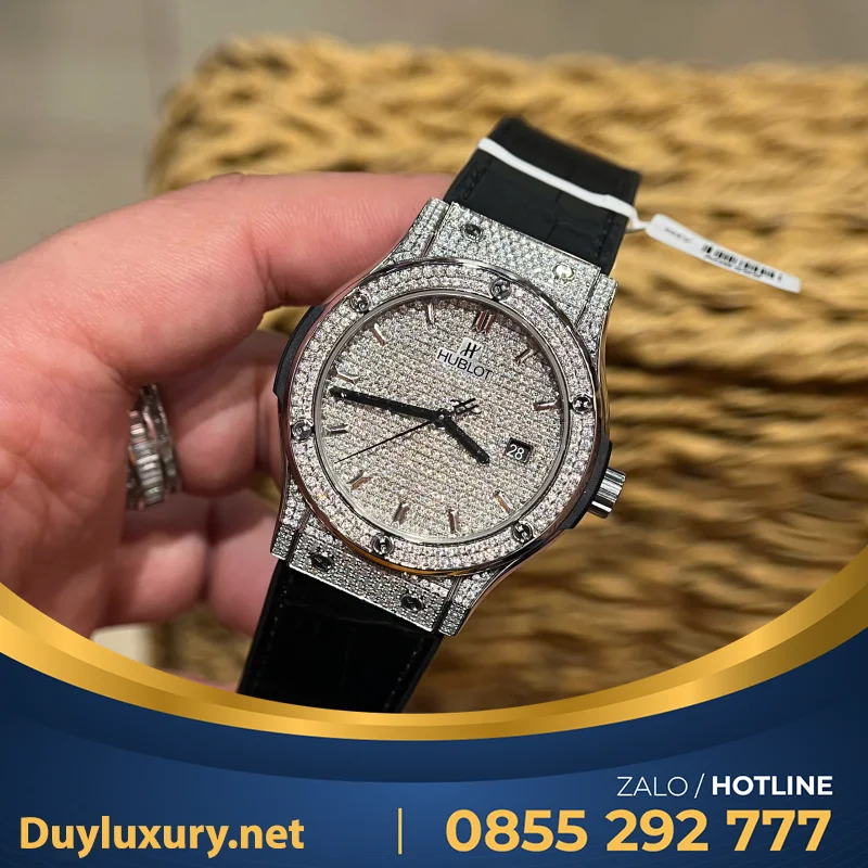 Đồng Hồ Hublot Độ Full Kim Cương Moissanite Màu Đen Chế Tác Hong Kong 42Mm