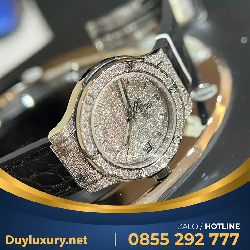 Đồng Hồ Hublot Nữ Màu Đen Đính Full Kim Cương Moissanite 33Mm