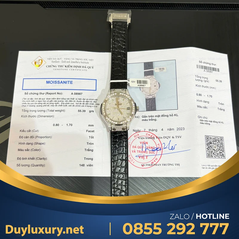 Đồng Hồ Hublot Nữ Màu Đen Đính Full Kim Cương Moissanite 33Mm