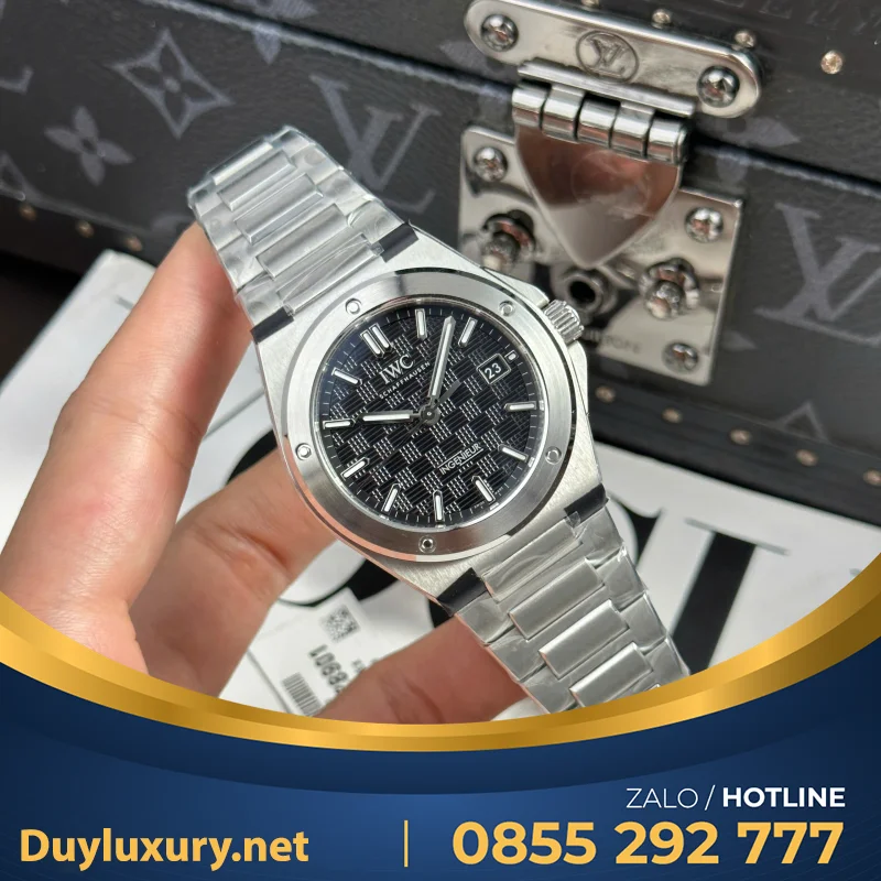Đồng hồ IWC Ingenieur IW328907 Rep 11 mặt xanh đen dây kim loại xưởng V7 40mm