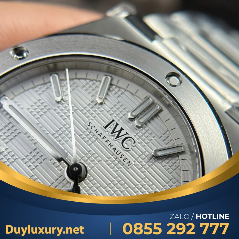 Đồng hồ IWC Ingenieur IW328907 Rep 11 mặt xanh white dây kim loại xưởng V7 40mm