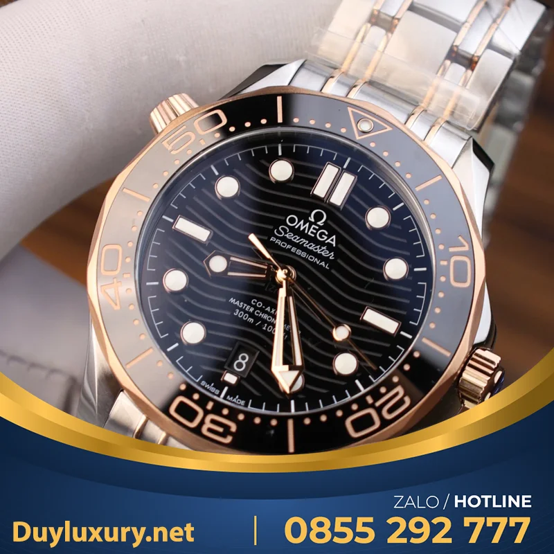 Đồng Hồ Omega Rep 11 Seamaster Diver 300M Chronograph Demi Vàng Hồng Mặt Đen N1 44mm