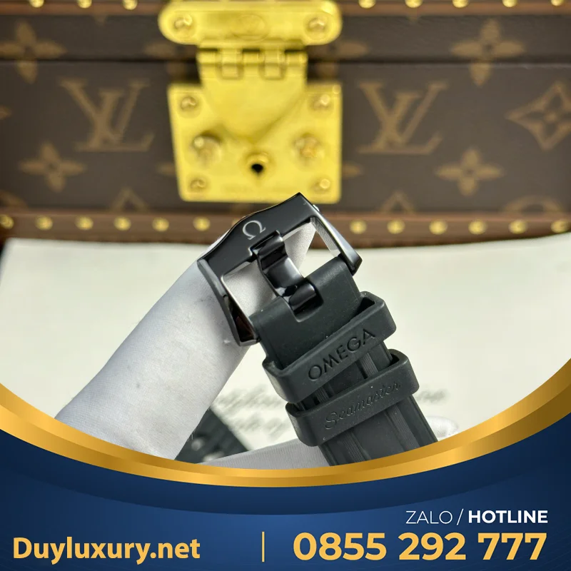 Đồng Hồ Omega Seamaster Diver 300M Replica 1:1 Mặt Số Đen VSF 42mm