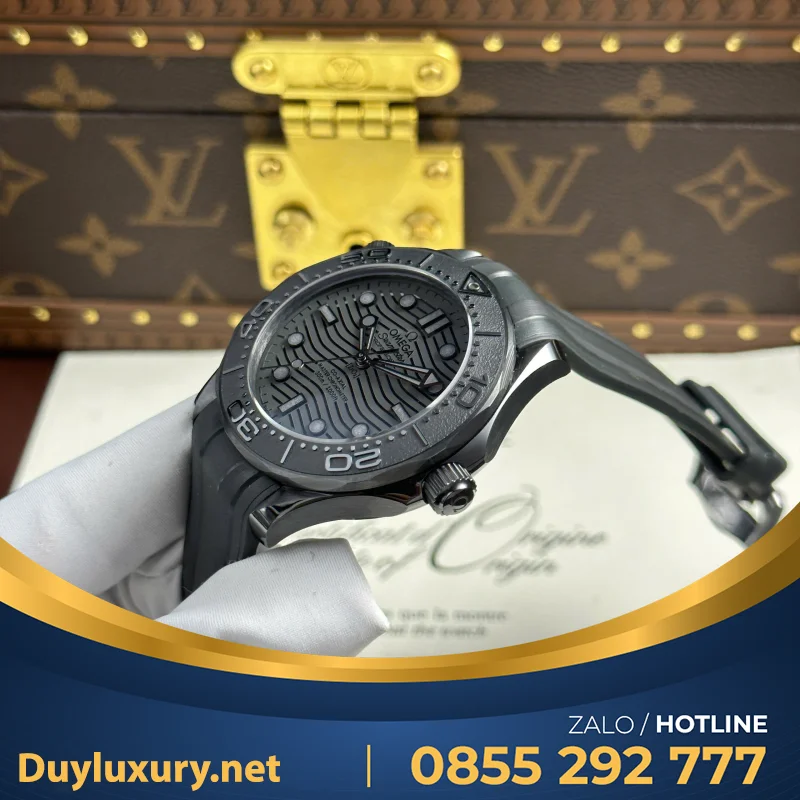 Đồng Hồ Omega Seamaster Diver 300M Replica 1:1 Mặt Số Đen VSF 42mm