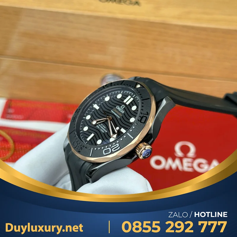 Đồng Hồ Omega Seamaster Diver 300M Replica 1:1 Mặt Số Đen viền gốm Ceramic VSF 42mm