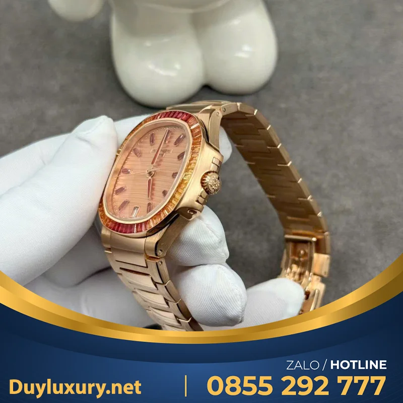 Đồng Hồ Patek Philippe Chế Tác Nautilus 7118-1300R Bọc Vàng Hồng 35.2mm