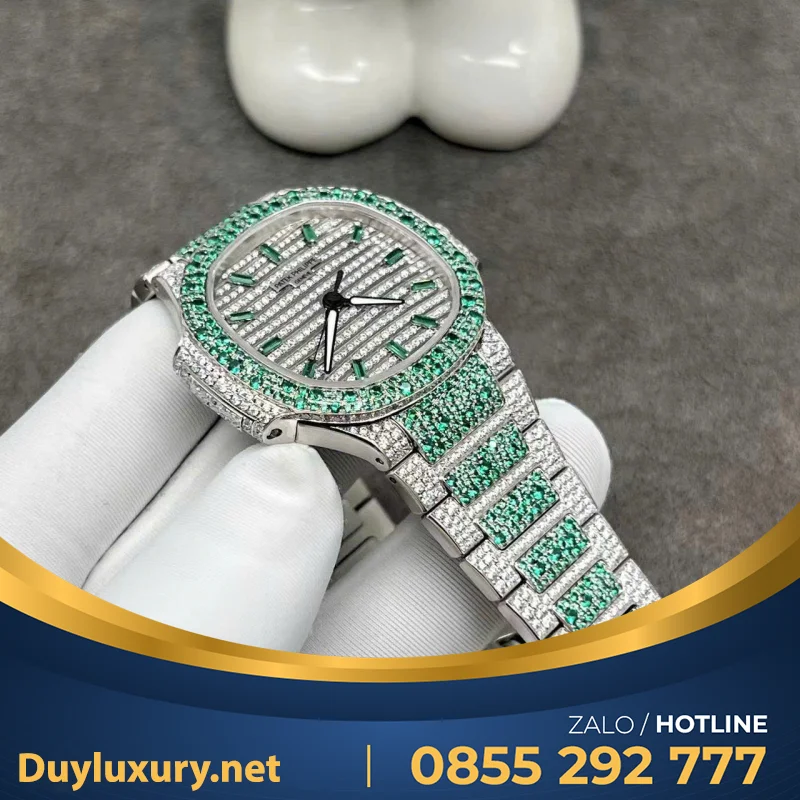 Đồng Hồ Patek Philippe Nautilus 7118 Chế Tác Vàng Trắng Full Kim Cương Thiên Nhiên 35.2mm