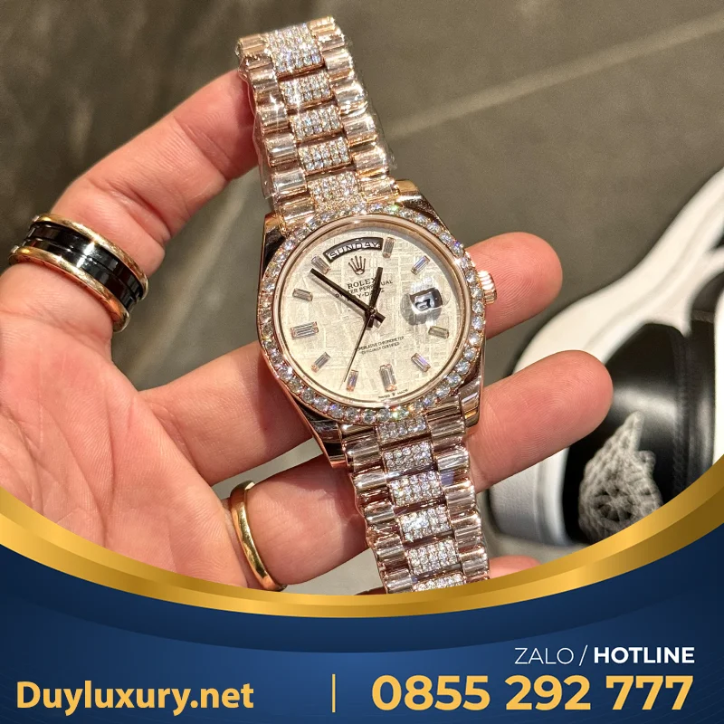 Đồng Hồ Rolex Day-Date Chế Tác Bọc Vàng Đính Kim Cương Moissanite Hong Kong 36m