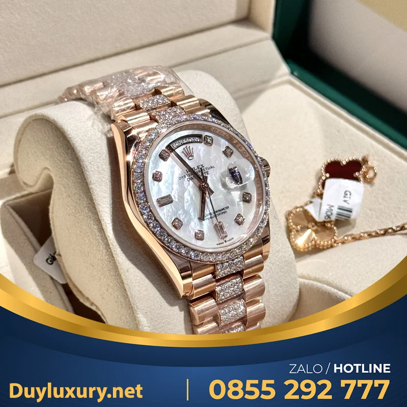 Đồng Hồ Rolex Day-Date Chế Tác Bọc Vàng Đính Kim Cương Moissanite Hong Kong 36Mm