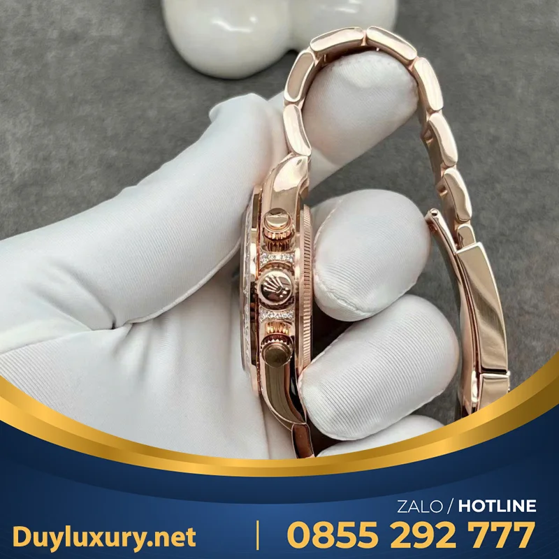 Đồng Hồ Rolex Daytona 126595TBR Chế Tác Bọc Vàng Đính Kim Cương Moissanite Baguette 40mm