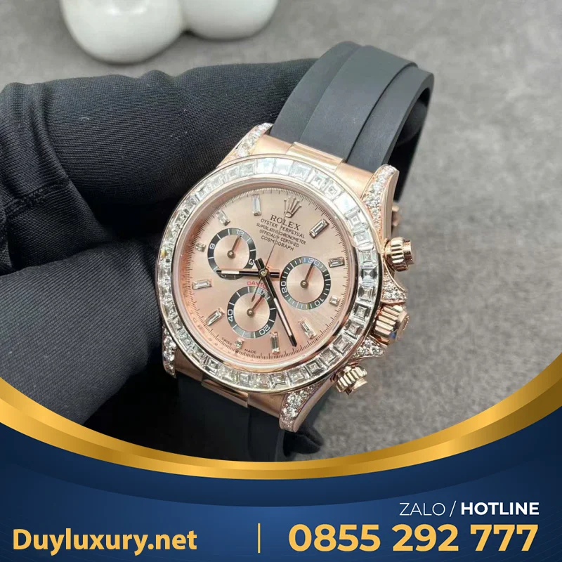 Đồng Hồ Rolex Daytona Mặt Thiên Thạch Chế Tác Bọc Vàng Thật + Đính Kim Cương Baguette 40mm