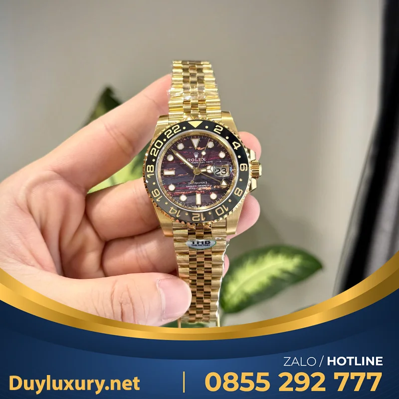 Đồng Hồ Rolex GMT-Master II 126718GRNR Replica 11 Mặt Đá Mắt Hổ Xưởng THB 40mm