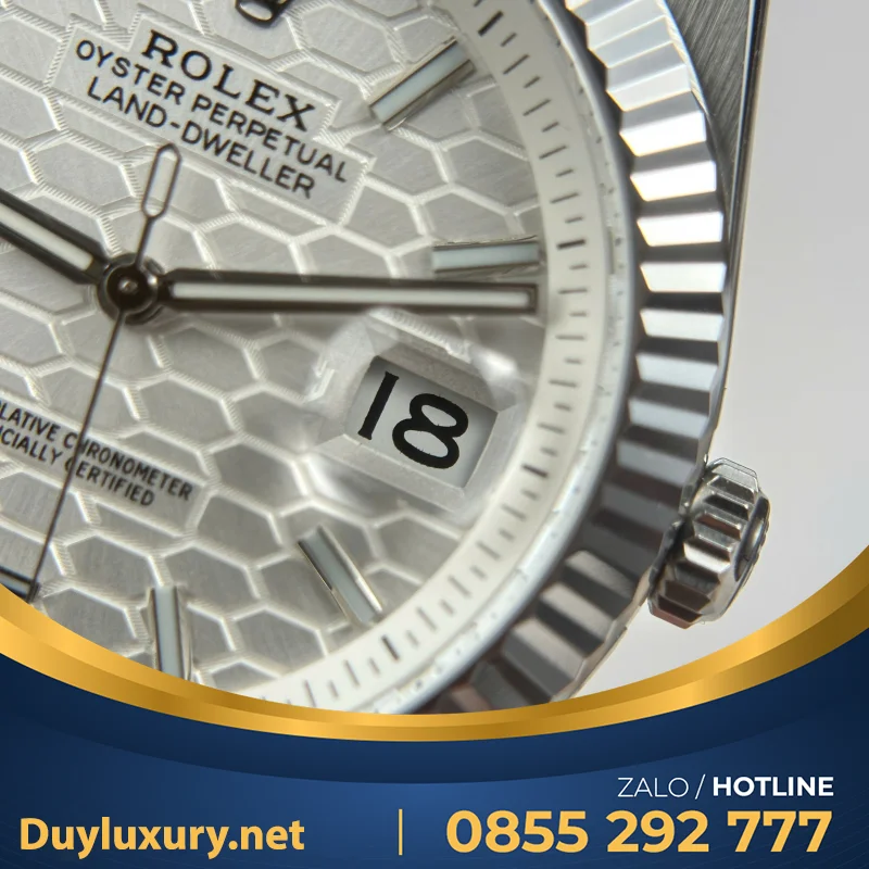 Đồng Hồ Rolex Land-Dweller 127236 Replica 11 Mặt Trắng Họa Tiết Tổ Ong 36Mm
