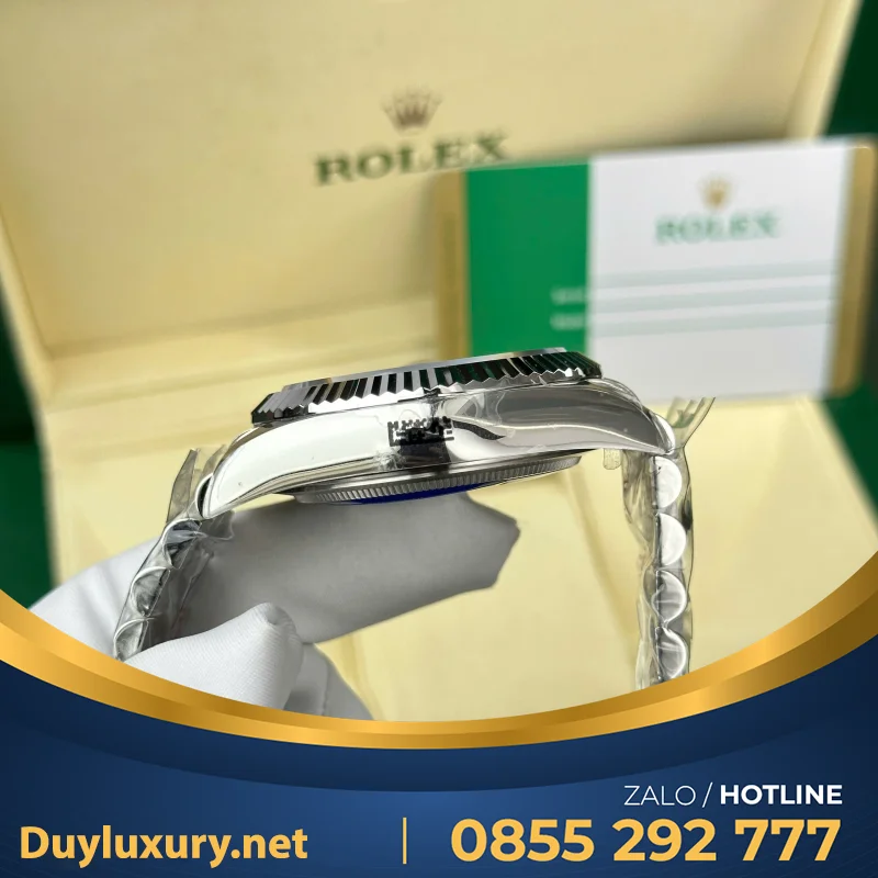 Đồng Hồ Rolex Rep 11 Sky Dweller 326934 Mặt Xanh Dây Jubilee 42Mm