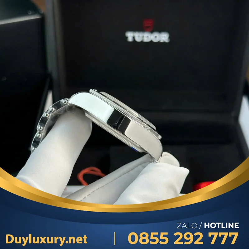 Đồng Hồ Tudor Black Bay Fifty Eight M79030N Replica 11 Mặt Số Đen Nhà Máy ZF 39mm