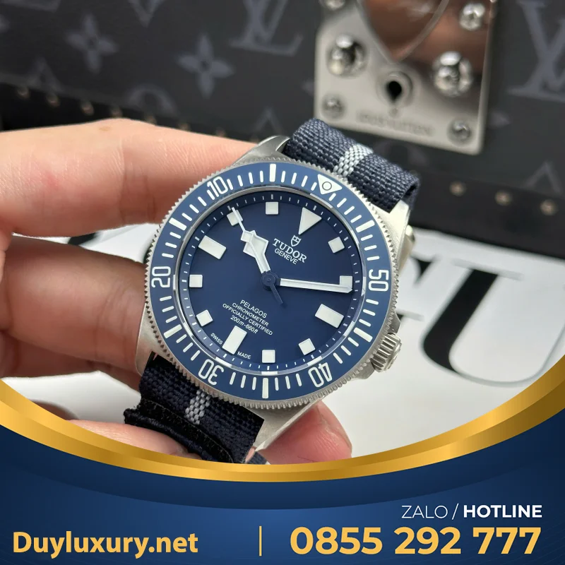 Đồng Hồ Tudor Chế Tác Pelagos FXD GMT Nam Mặt Xanh Nhà Máy M+ 42mm