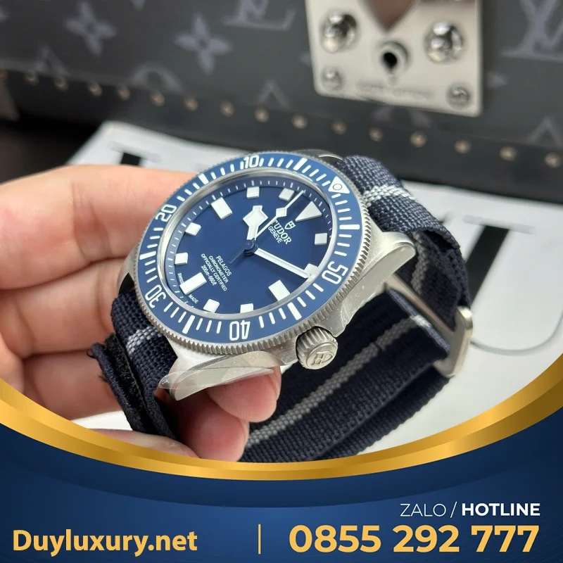 Đồng Hồ Tudor Chế Tác Pelagos FXD GMT Nam Mặt Xanh Nhà Máy M+ 42mm