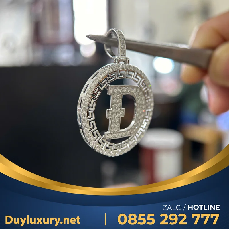Mặt Dây Chuyền Chữ Đ