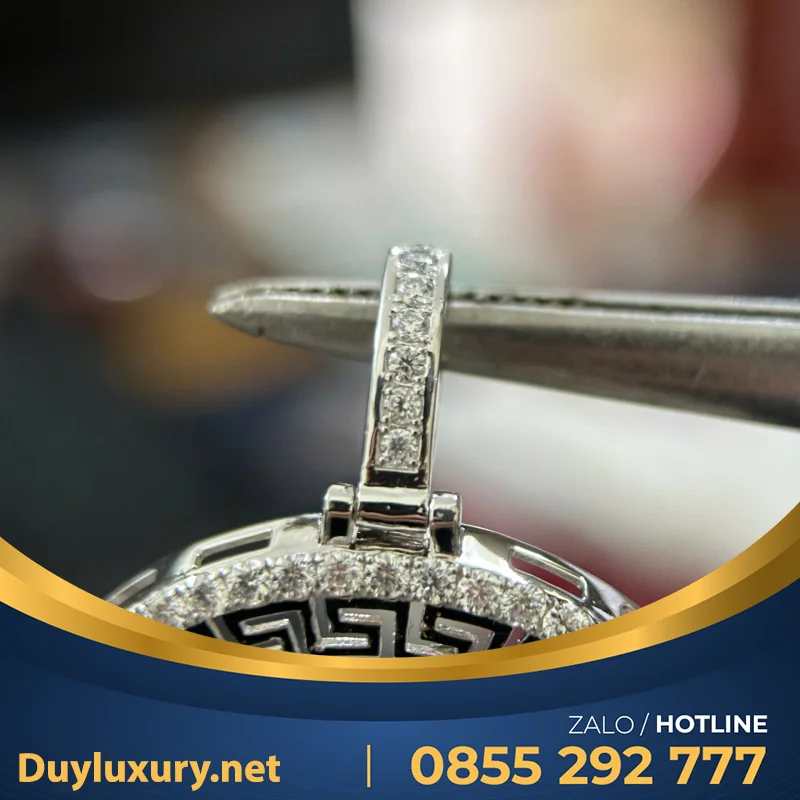 Mặt Dây Chuyền Chữ Đ