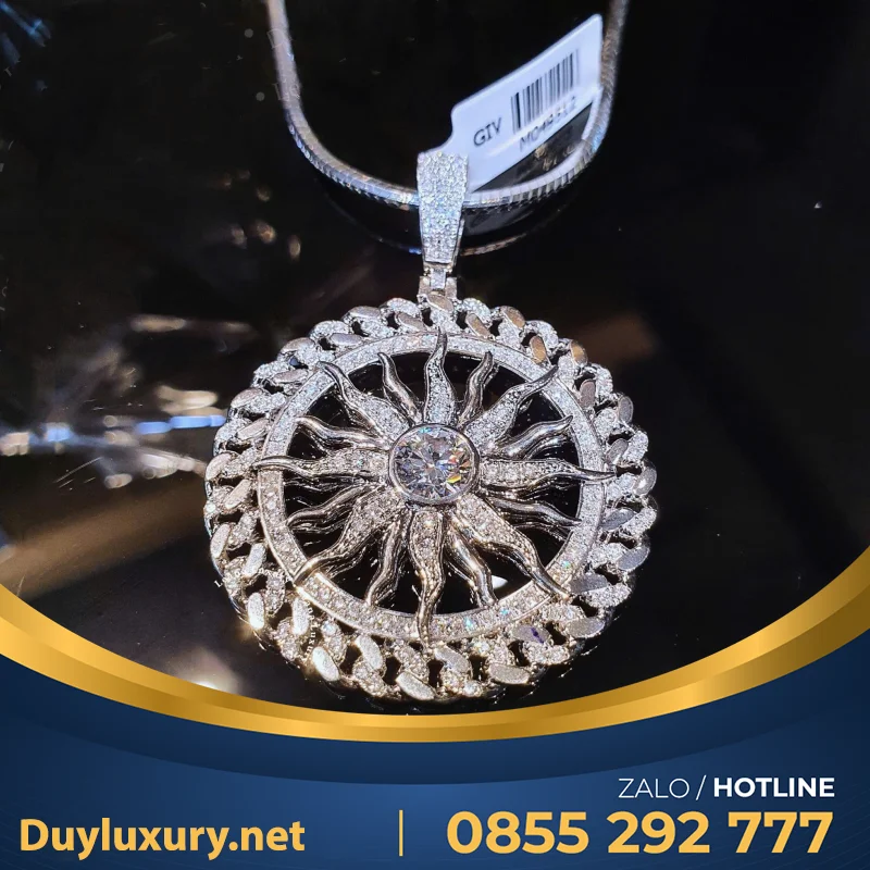 Mặt Dây Chuyền Nam Thiết Kế Sang Trọng 3