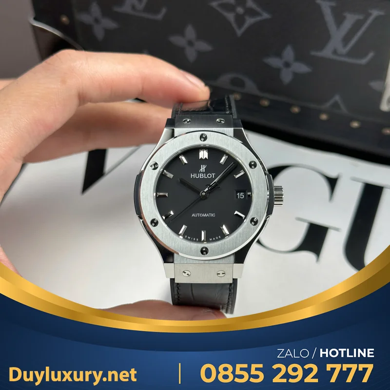 Đồng Hồ Hublot Classic Fusion Titanium Black Replica 1:1 Nhà Máy JJF 38mm