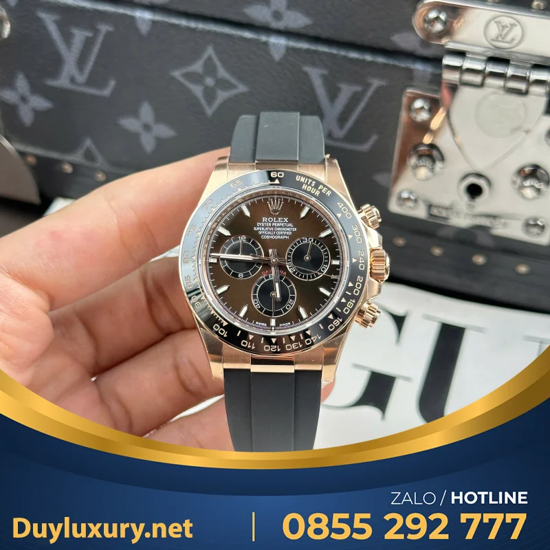 Đồng Hồ Rolex Cosmograph Daytona 126508 & 126515 Mặt Chocolate Dây Cao Su THB 40mm