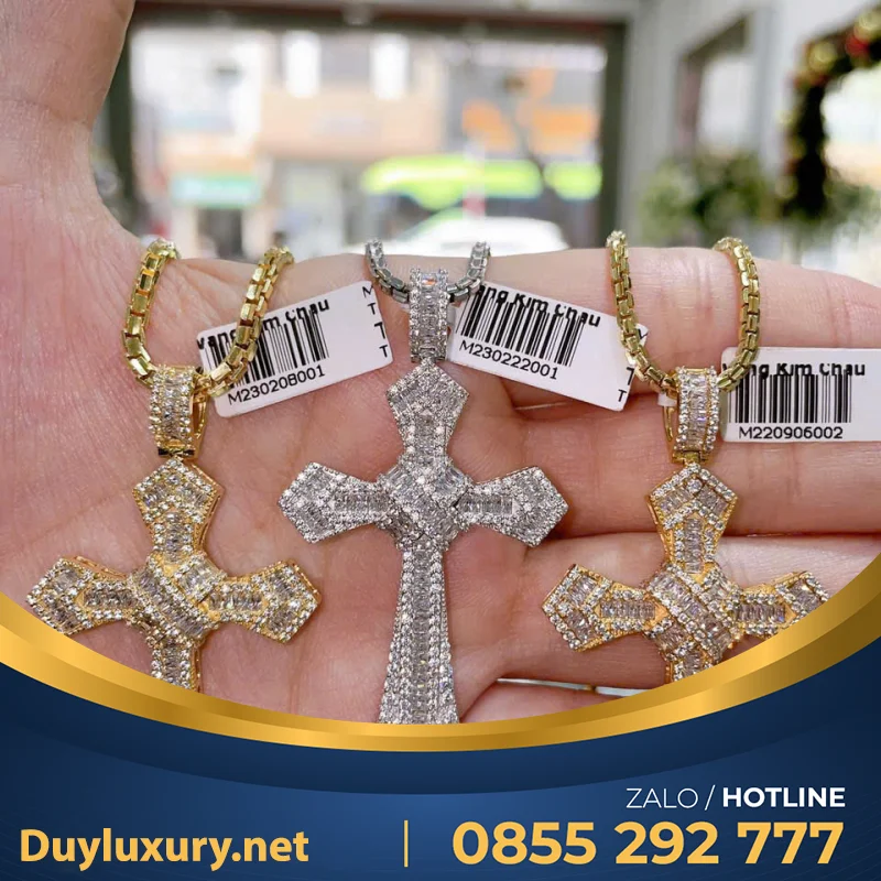 Mặt Dây Chuyền Kim Cương Thiết Kế Sang Trọng