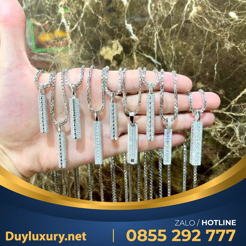 Vỏng Cổ Thiết Kế Vàng 10K Moissanite
